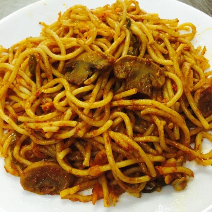 トマトナポリタンソーススパゲティ